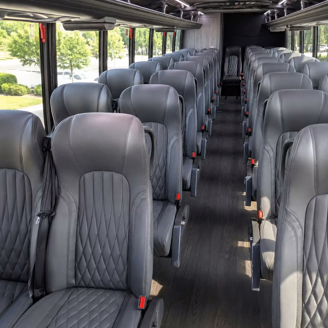 kent 28 passenger minibus rental